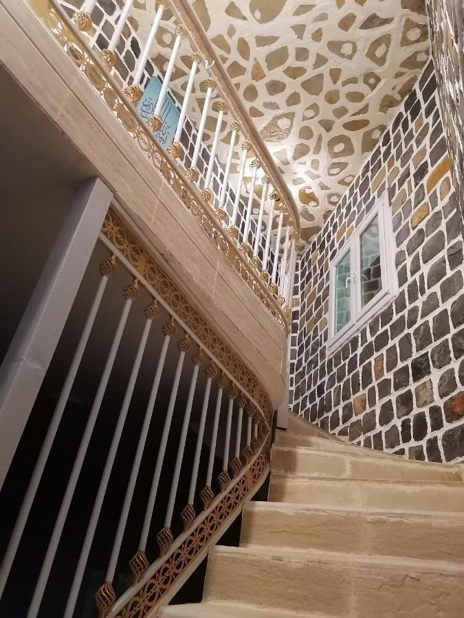 Вілла Bayt Alhagar Residance بيت الحجر للضيافة الجبل الأخضر Hayl Yaman Екстер'єр фото